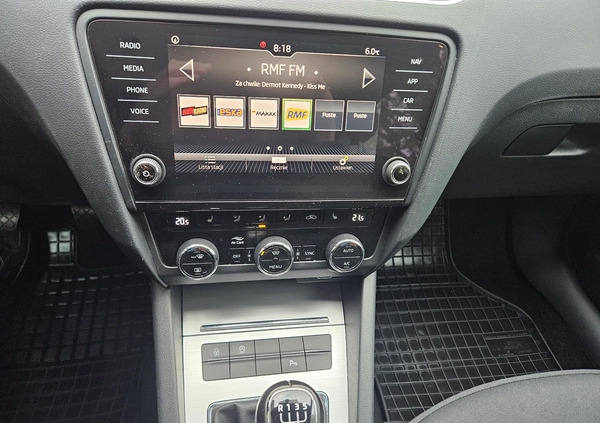 Skoda Octavia cena 49900 przebieg: 174000, rok produkcji 2018 z Gorlice małe 301